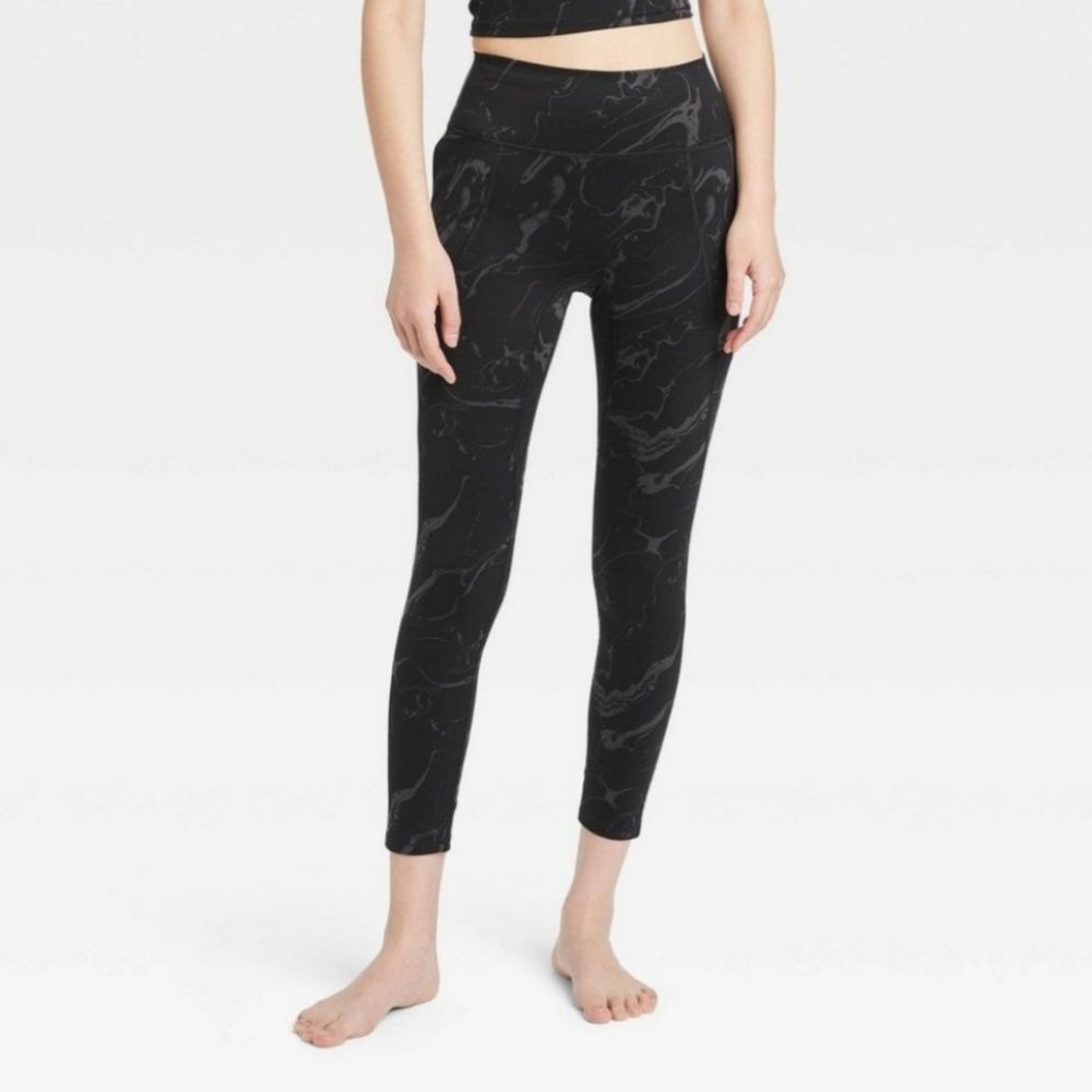 All in Motion Flex Pocket High Rise Active Black Gray Marble 7/8 Leggings